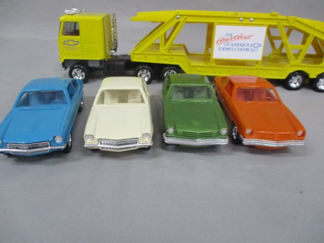 Vintage Chevrolet "Heartbeat of America" Semi Car Carrier Truck 19.5" - 11