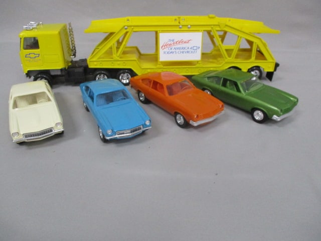 Vintage Chevrolet "Heartbeat of America" Semi Car Carrier Truck 19.5" - 8