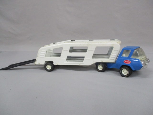 Vintage Tonka Pressed Steel Car Hauler 18": .