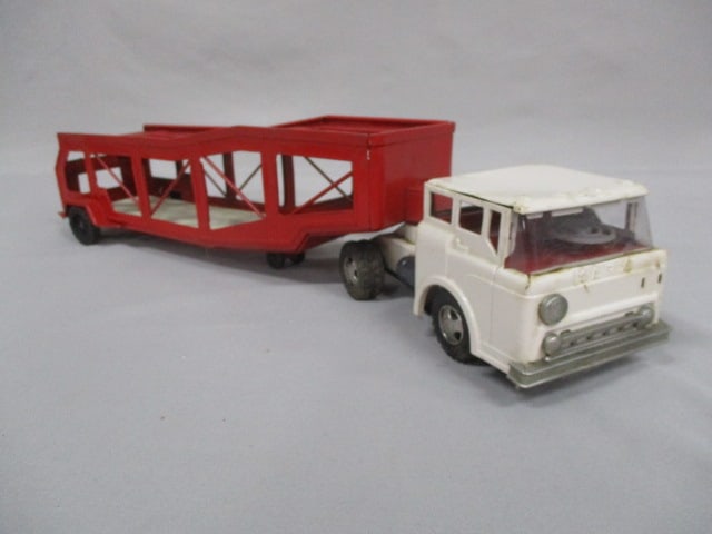 Marx Tin Friction Car Carrier 18": .