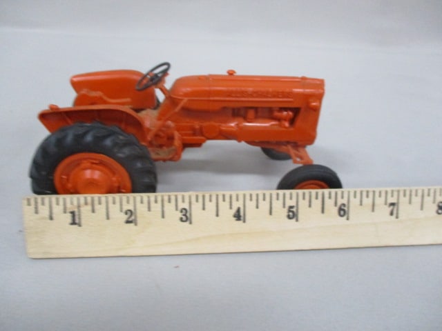 2 Farm Tractors International Harvester Diecast Tractor - 9
