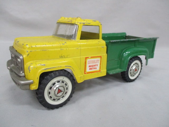 1960's Hubley Mighty Metal Dump Truck 11.5": .