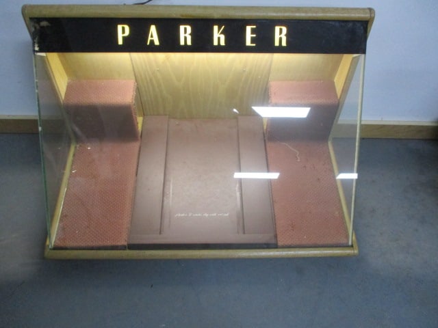 Vintage Parker Lighted Countertop Display Case For Fountain Pen w/Key: 29"w x 19"h x 17.5"d