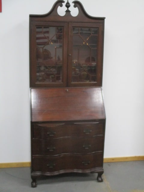 Antique Chippendale Style Mahogany Secretary Desk & Bookcase: With Key Has Scratches & Chips 31.5"w x 80.5"h x16"d