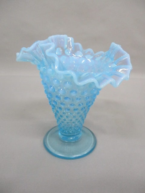Fenton Blue Opalescent Hobnail Trumpet Vase 5.5" (1 of 4)