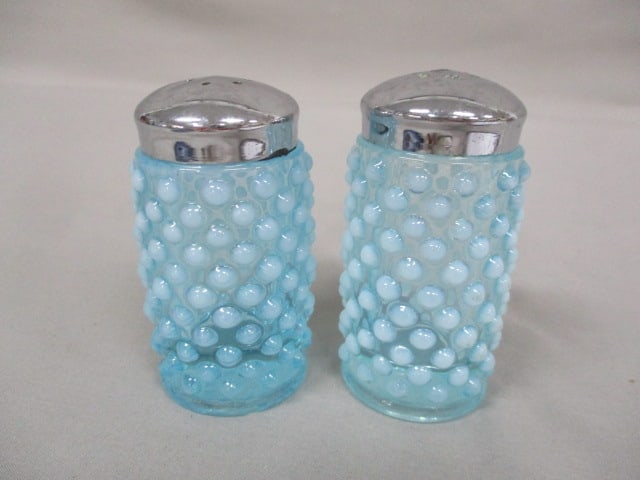 Fenton Blue Opalescent Hobnail Salt & Pepper Shakers 3": .