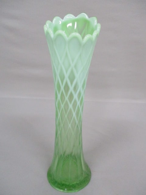 Vintage Jefferson Glass Green Opalescent "Diamond Quilt" Swung Vase w/Scalloped Edge: .