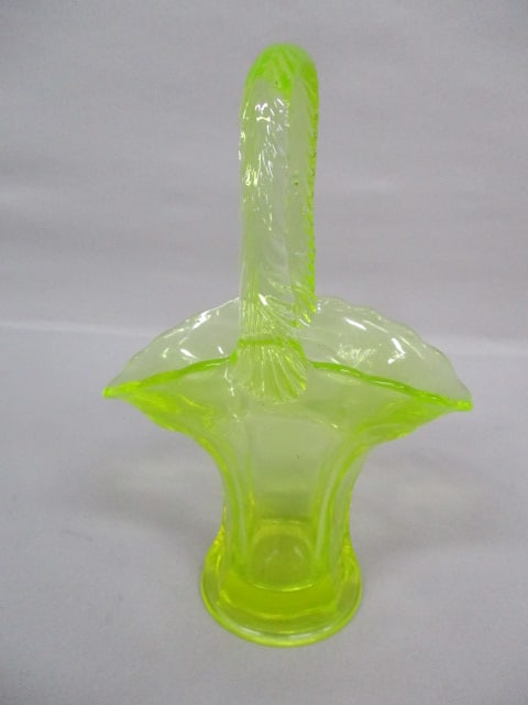 Westmoreland Uranium Glass Yellow Basket 5.5" x 8.5": .