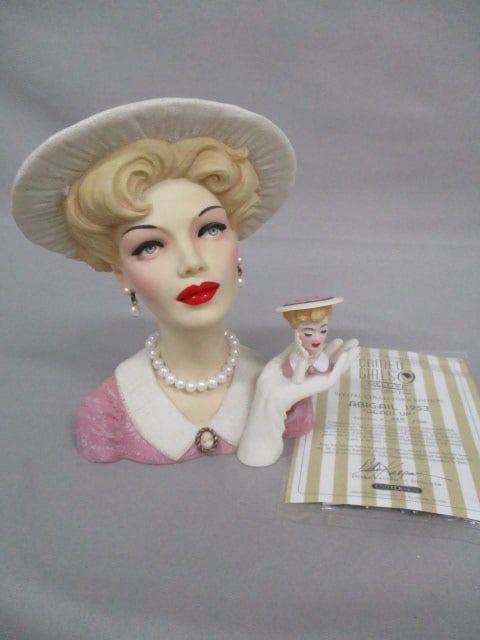 6.5" Cameo Girls 2002 Special Collectors Edition Lady Vase (1 of 10)