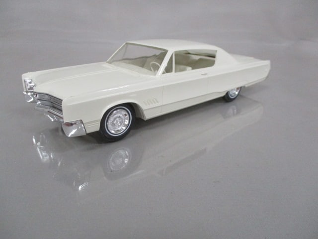 1968 Chrysler 300 HT Promo: .
