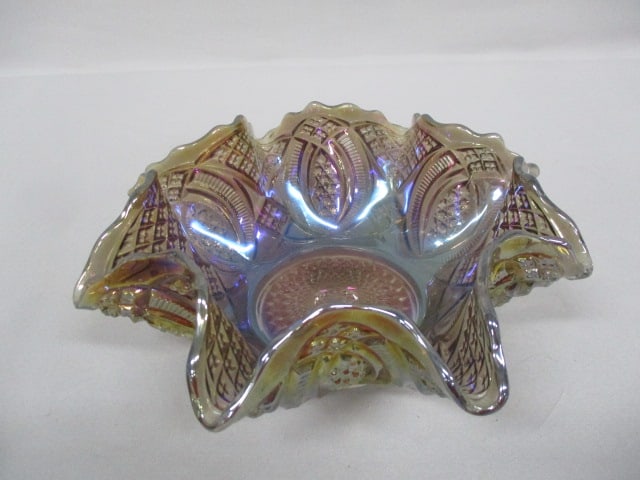 Imperial Carnival Glass "Diamond Ring" Pattern Iridescent Smoke: 9.5" x 3.5"