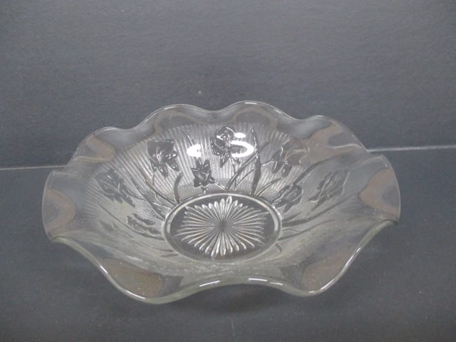 Jeanette Glass "Iris & Herringbone" Bowl 10": .