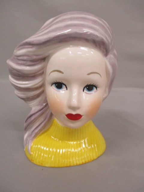 7.5" Teen Head Vase - Missing Earrings (1 of 8)