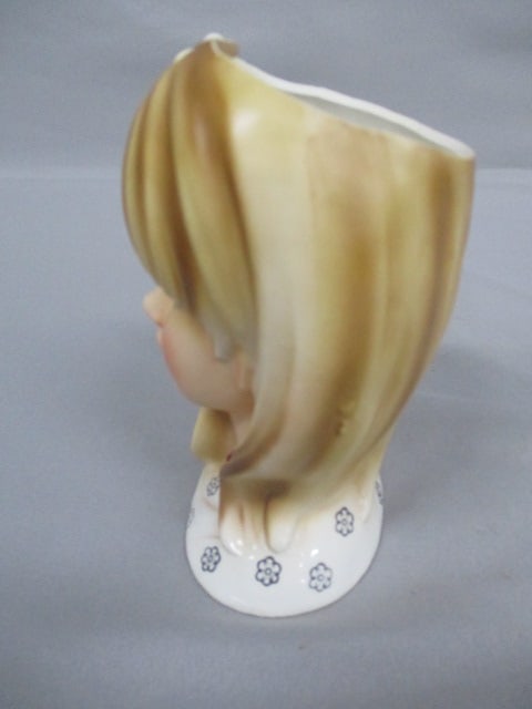 5.5" Nippon Yoko Boeki teen Head Vase - 6