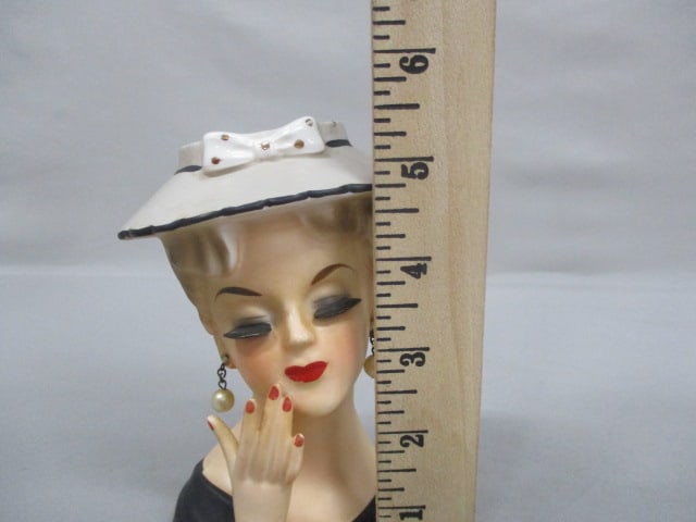 5.5" Brinn's Lady Head Vase - 10