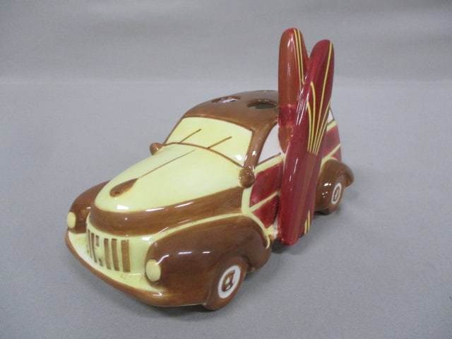 Studebaker "Woody" Station Wagon Ceramic Toothbrush Holder - 2
