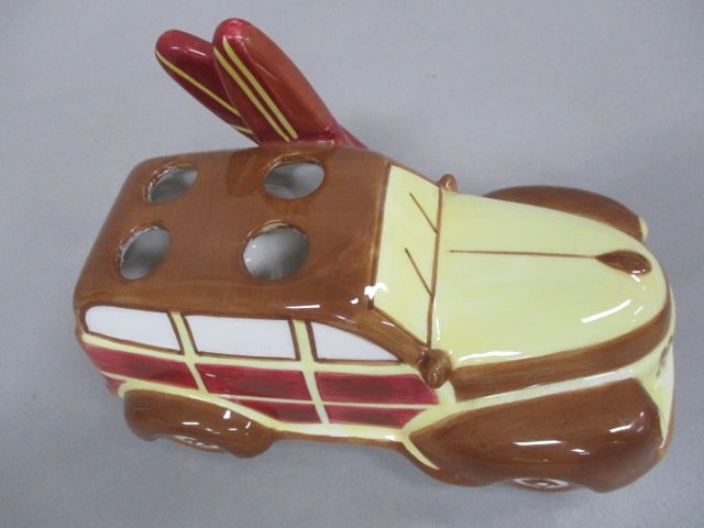 Studebaker "Woody" Station Wagon Ceramic Toothbrush Holder - 3