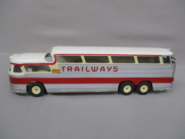 Vintage Trailways "Thru-Liner" Plastic Bus w/ Steel Bottom 17" - 2