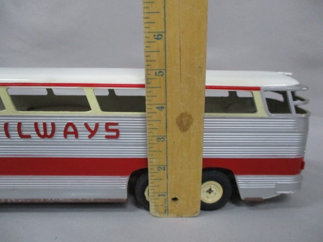 Vintage Trailways "Thru-Liner" Plastic Bus w/ Steel Bottom 17" - 9