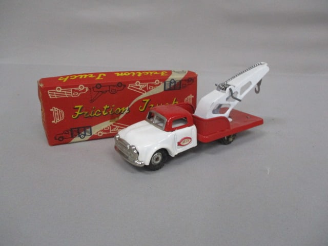 Vintage SSS Japan Tin Friction Wrecker Tow Truck 6.5": .