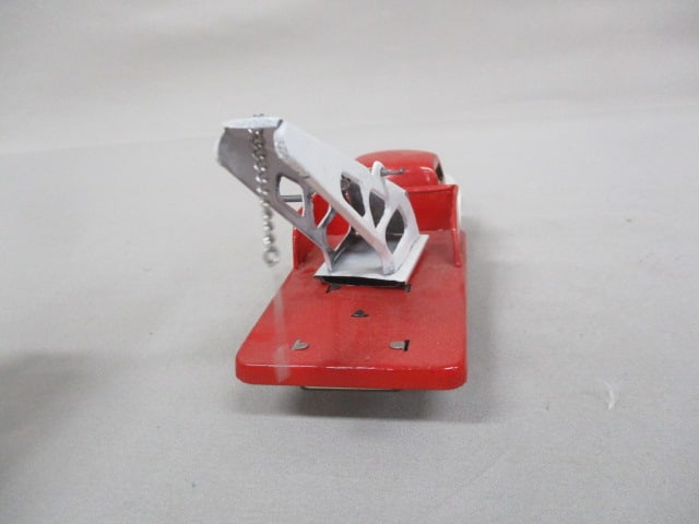 Vintage SSS Japan Tin Friction Wrecker Tow Truck 6.5" - 6