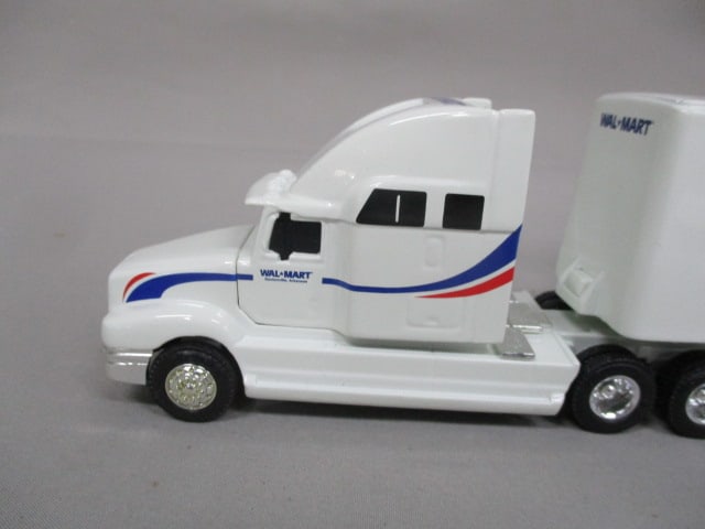 Ertl Collectibles Walmart Diecast Semi w/Trailer 1:64 Scale - 3