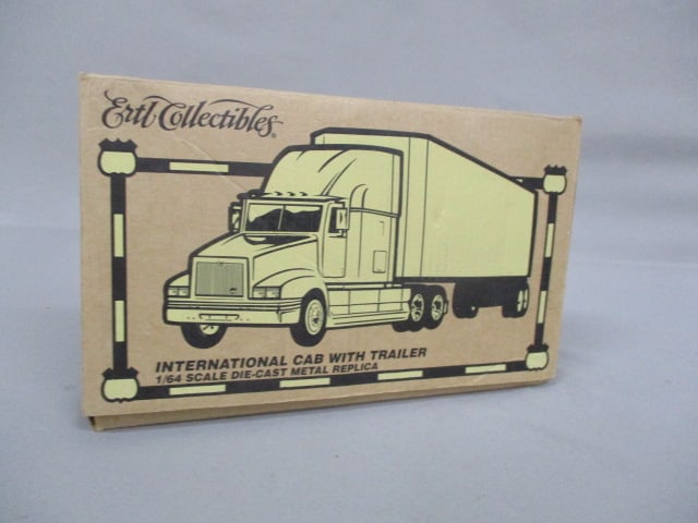 Ertl Collectibles Walmart Diecast Semi w/Trailer 1:64 Scale - 9