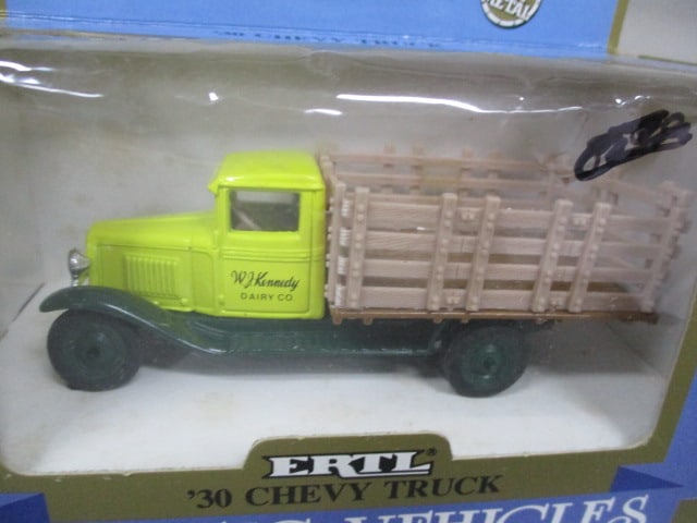 1988 Ertl Classics Vehicles 1930 Chevy Truck 1:43 Scale - 2
