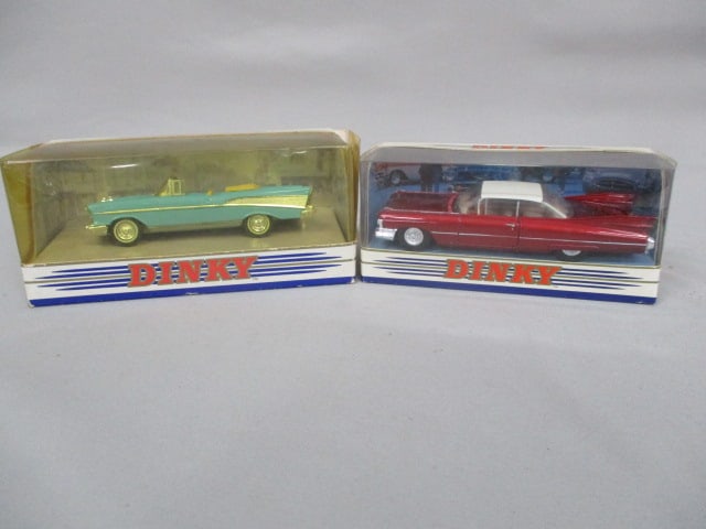 2 Vintage Matchbox Dinky Diecast Collectible Cars (1 of 7)