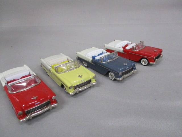 Acrylic Rotating Display Case w/Keys and Diecast Cars 1:43 Scale - 3