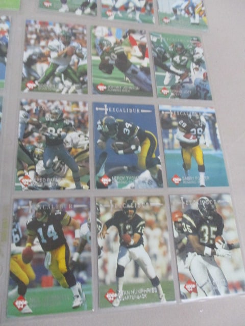 Lot of 1994 Collectors Football Cards - See All Pictures - 3