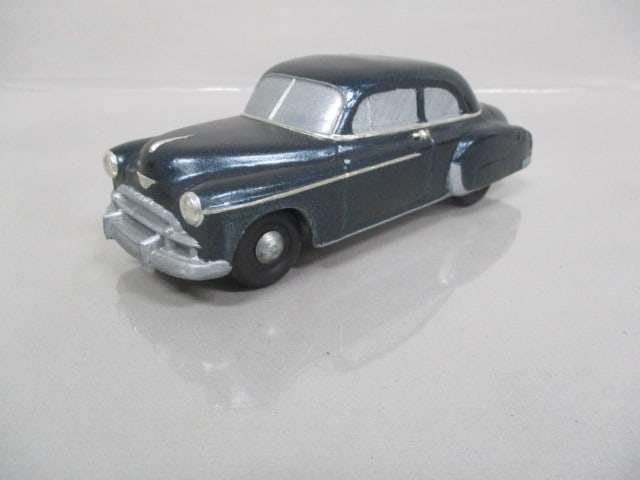 1950's Chevrolet Metal Promo Bank - No Key: .