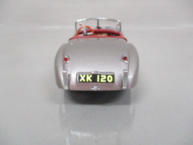 Danbury Mint 1944 Jaguar XK120 Silver Gray Diecast Model - 9