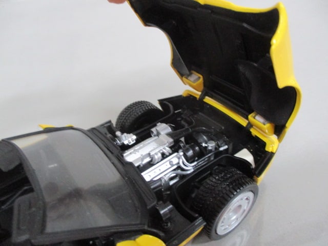 Franklin Mint 1986 Chevrolet Corvette Convertible Diecast Model - 6