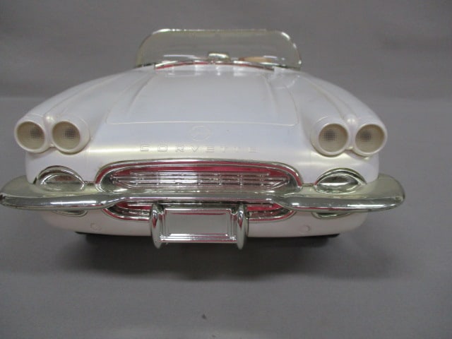 2007 Bratz Dolls 1962 Corvette Remote Controlled Car 1:9 Scale - 4