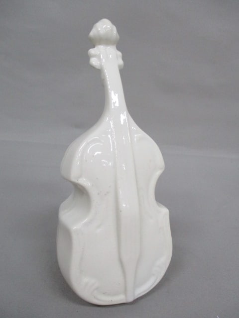 Vintage Hull #83 Stringed Instrument Wall Pocket/Planter: 7"