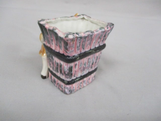 Vintage #1466 Fawn Planter 3" x 3.5" - 3