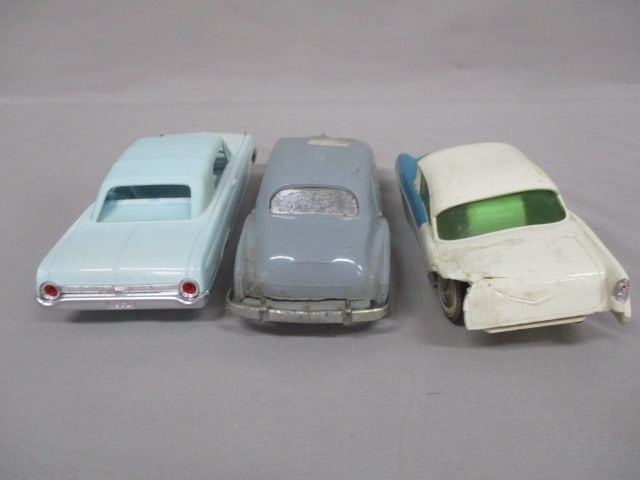 7 Scratch & Dent Promo Cars for Parts or Repair - 13