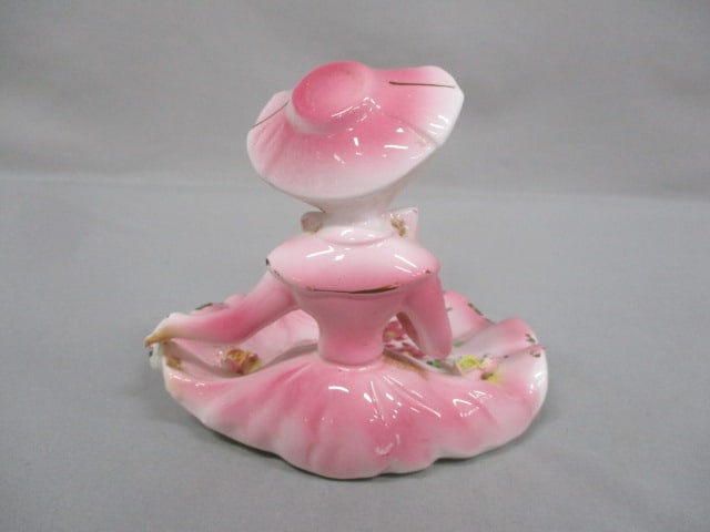 Vintage Porcelain Lady Figurine Jewelry/Trinket Holder 6" x 4.5" - 4
