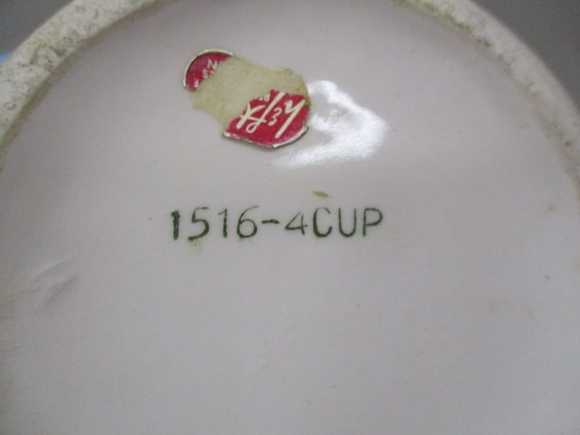 1950's Lefton #1516 "Miss Priss" 4 Cup Teapot 6" - 7