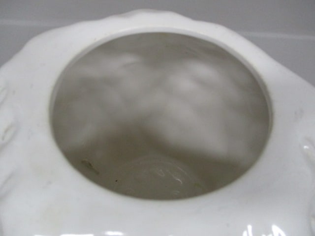 McCoy #263 White Strawberry Cookie Jar 10" - 3