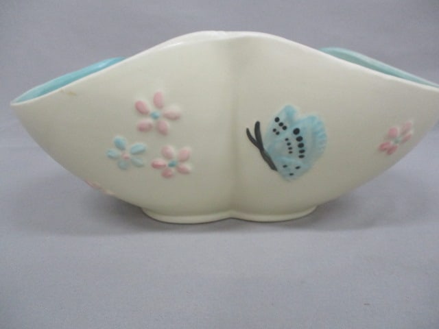 Hull Pottery B16-11 1/2" "Butterfly" Fruit Bowl - 2