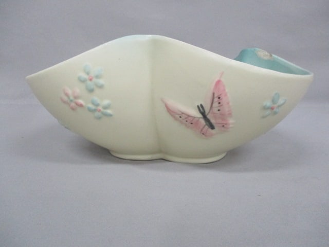 Hull Pottery B16-11 1/2" "Butterfly" Fruit Bowl - 3