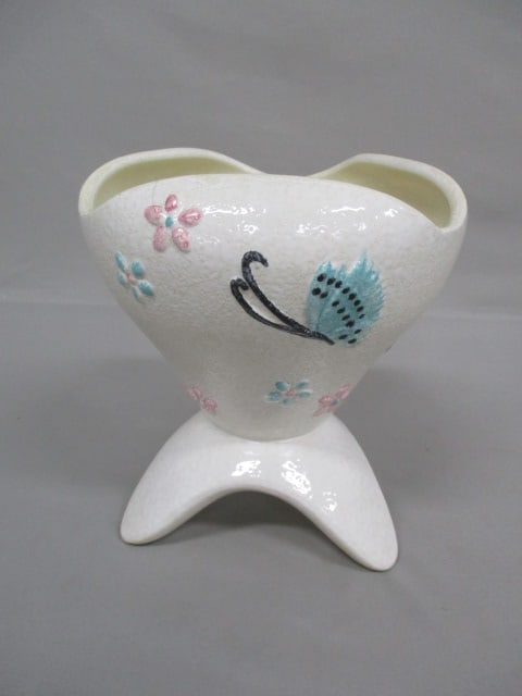 1956 Hull Pottery Tripod "Butterfly" Vase 8": Has Hairline Cracks - See All Pictures