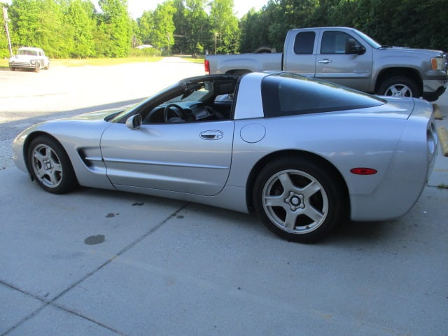1999 Chevrolet 5.7 Liter Corvette - 20