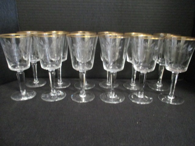 12 Lenox Crystal "Autumn" Wine Glasses: 6 1/2"h, thin gold band