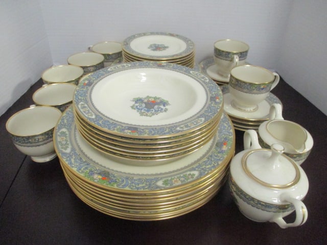 49 Pieces of Lenox "Autumn" China (1 of 16)