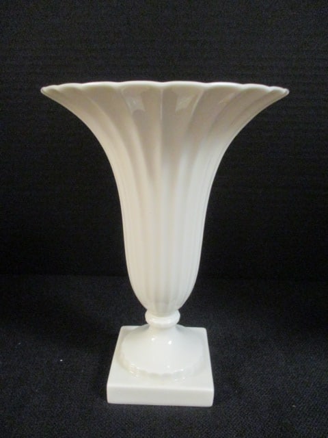 Lenox Porcelain Reeded Trumpet Vase: 8 3/4"h