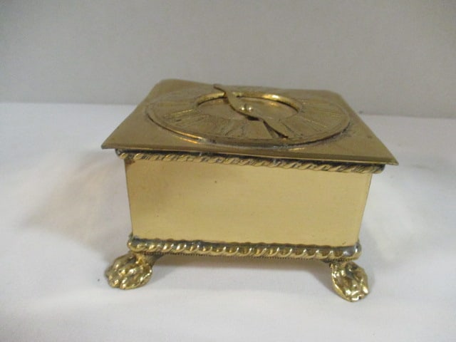 Brass Trinket Box with Roman Numeral Clock Face Top (1 of 4)