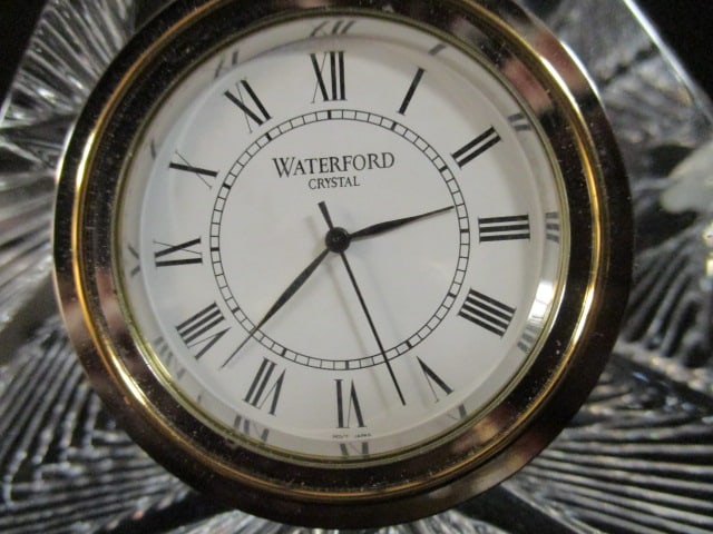 Waterford Crystal Pyramid Form Quartz Desk Clock Paperweight - 2